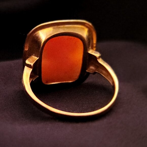 Vintage Mid-Century Cameo 10k Yellow Gold Ring Size 8 - Picture 3 of 7